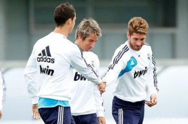 Mourinho reserva a Sergio Ramos y Coentrao