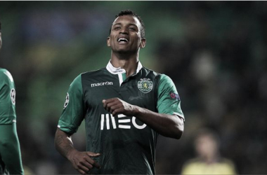 Nani: &quot;I know Manchester United want me to stay&quot;