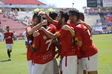 El Nàstic consigue una ligera ventaja en el primer trámite de los campeones