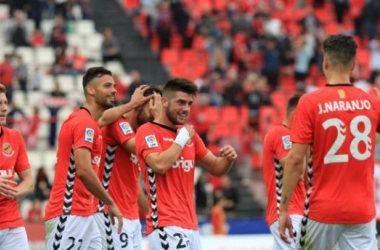 Las individualidades del Nàstic superan a un buen Bilbao Athletic