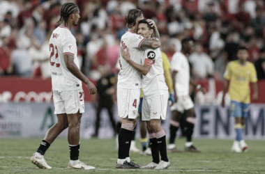 Navas y Ramos se funden en un abrazo tras la victoria sevillista. Fuente: Getty Images