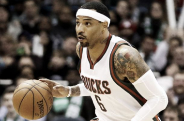 Kenyon Martin y  Miroslav Raduljica se ganan diez días mas con Bucks y Timberwolves