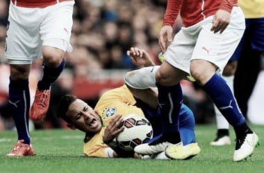 Neymar unhappy at rough treatment from opponents on the pitch