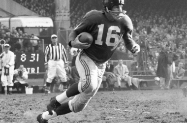 Legendary New York Giant Frank Gifford Dies At Age 84