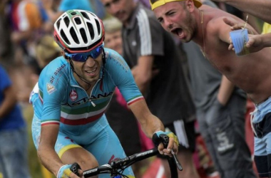Giro : Nibali relance la course, Chaves en rose