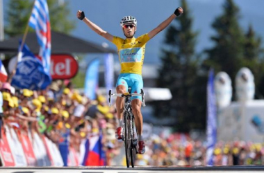 Tour de France Stage 13: Nibali wins to stay in yellow