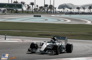 Mercedes repite la historia en los Libres 3 de Abu Dhabi