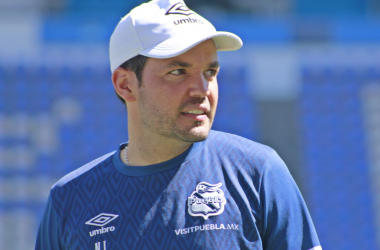 Nicolás Larcamón:
“Queremos ganar el partido por Puebla” 