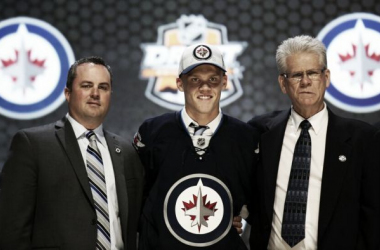 Los Blues y los Jets firman el entry level contract a sus rookies