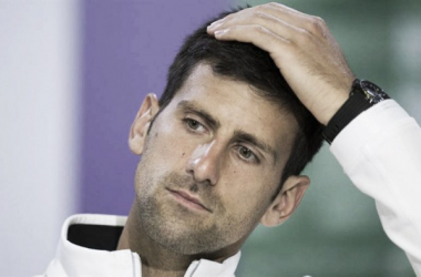 Djokovic se resiente en su codo y es baja en Abu Dhabi