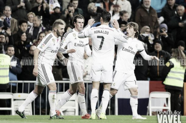Bale espanta má fase ao marcar dois gols e Real Madrid vence Levante