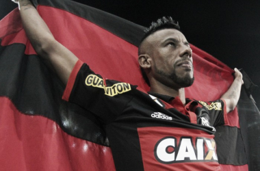 Dourado, Conca, Thiago Neves: relembre jogadores que trocaram o Fluminense pelo Flamengo