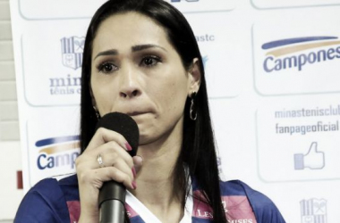 Reforço do Minas para a Superliga, Jaqueline se emociona durante apresentação