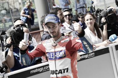 Dovizioso estrena victoria y cierra triplete a lo italiano en Mugello