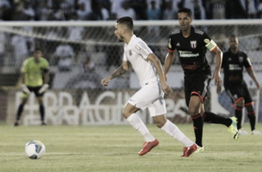 Ricardo Oliveira marca duas vezes e Santos bate Botafogo-SP