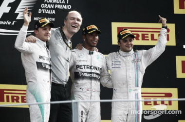 Rosberg erra duas vezes e Hamilton vence em Monza