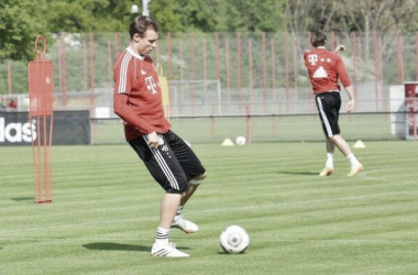 Após 17 meses, Badstuber volta a treinar com o Bayern de Munique