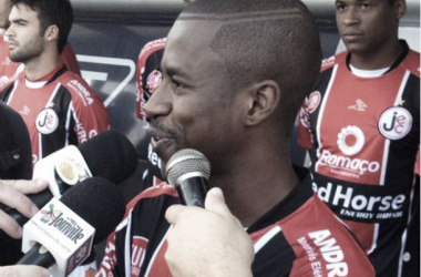 Ramires parabeniza Joinville pelo acesso: “Sem palavras para descrever o orgulho”