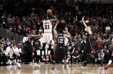 Los Bulls remontan 20 puntos en diez minutos y los Lakers vuelven a perder