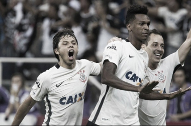 Em polêmico dérbi centenário, Corinthians vence Palmeiras com gol de Jô