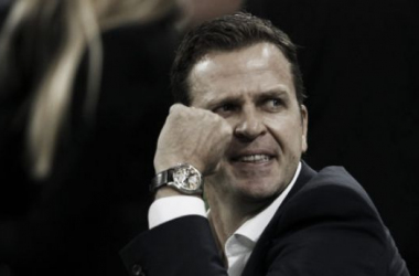 Oliver Bierhoff leads voices of celebrities and politicians in anti-Pegida petition