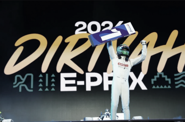 Fórmula E: Jake Dennis tem vitória fácil na corrida 1 em Diriyah