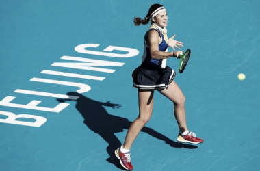 Ostapenko cumple y está en semis