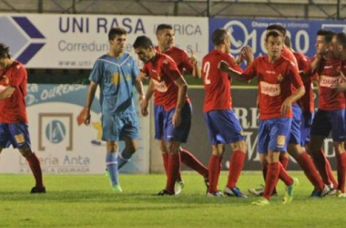 Dominio y victoria del Ourense en un partido sin grandes florituras