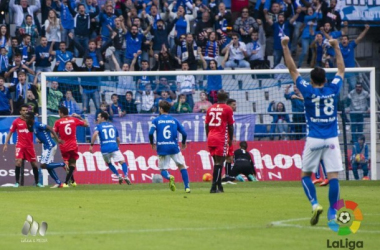 La efectividad del Oviedo noquea a un Nàstic que desapareció