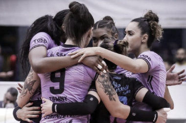 Osasco vence Barueri pela Superliga Feminina 2023/24 (Foto: @osascovoleibolclube)