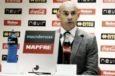 Paco Jémez: &quot;En Sevilla hay que jugar con más valentía y defender con orden&quot;