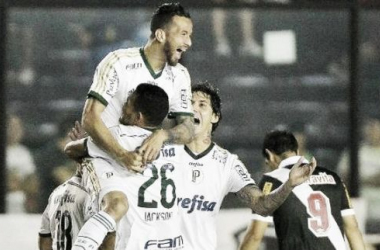 Palmeiras goleia Vasco em São Januário e assume a terceira posição no campeonato