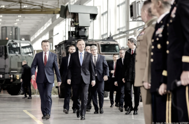 Polonia firma el mayor contrato de armas de su historia