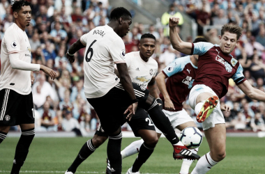 Previa Manchester United - Burnley: Por amigarse con la historia