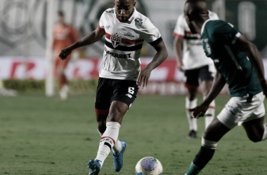 O auxiliar Carlos Gruezo sai em defesa de Zubeldía na classificação do São Paulo na Copa Brasil: "Foi pela paz"