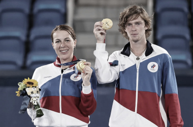 Pavlyuchenkova y Rublev salvan un match point para lograr el
oro olímpico