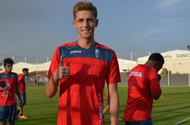 Pawel Bochniewicz, refuerzo para la defensa del Granada B