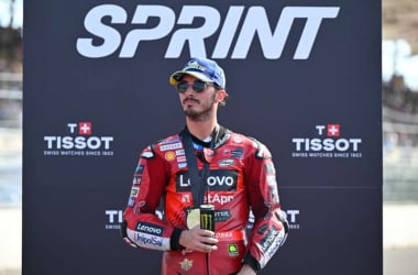 Pecco Bagnaia se aprovecha del error de Pedro Acosta y gana la sprint en Japón 