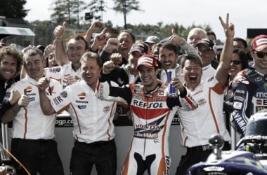 Vuelta al 2014: Pedrosa enseña el humanismo de Márquez