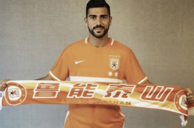 Graziano Pelle completes his move to Shandong Luneng