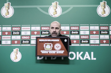 Peter
Bosz elogia atuação do Leverkusen após passagem às oitavas da Copa da Alemanha