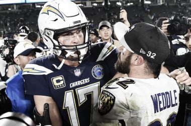 Claves para el duelo entre los Baltimore Ravens y Los Angeles Chargers: quien domine la línea, dominará el encuentro