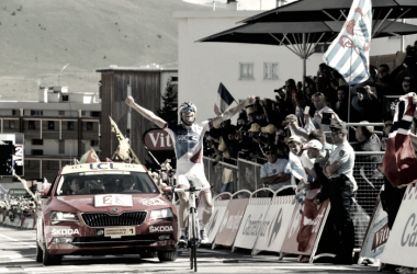 Française de Jeux, con Pinot al Giro y al Tour