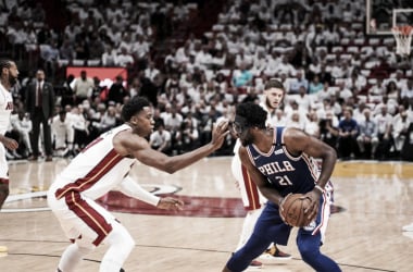 Embiid, vuelta a lo grande