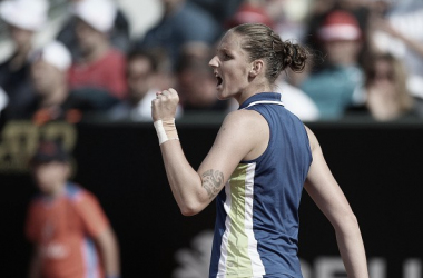 Pliskova avanza a semis en Roma tras otra dura batalla ante Azarenka