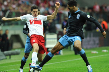 Damp England draw in Poland