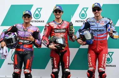 Francesco Bagnaia rompe récord para salir desde la Pole en Malasia 