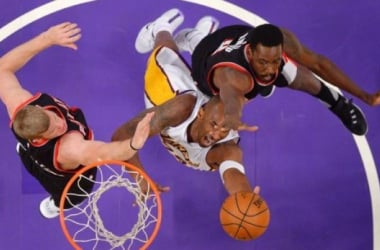 Damian Lillard, Portland Trail Blazers Thump Slumping Los Angeles Lakers