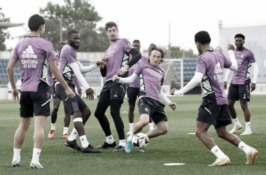 Los jugadores del Real Madrid en el último entrenamiento antes del partido. Vía realmadrid.com