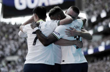 Jugadores del Tottenham celebrando un gol. FUENTE: Premier League